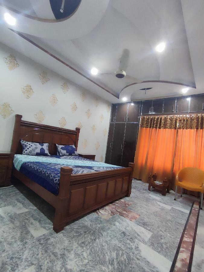 Lavish Residency Guest House Fasial Town Равалпинди Екстериор снимка