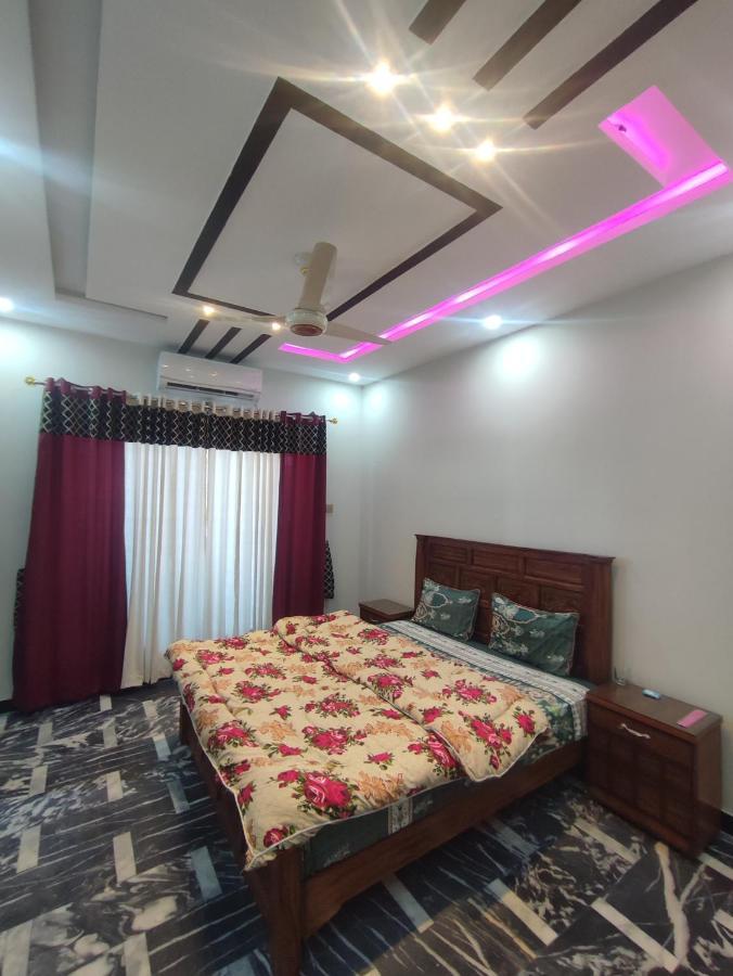 Lavish Residency Guest House Fasial Town Равалпинди Екстериор снимка