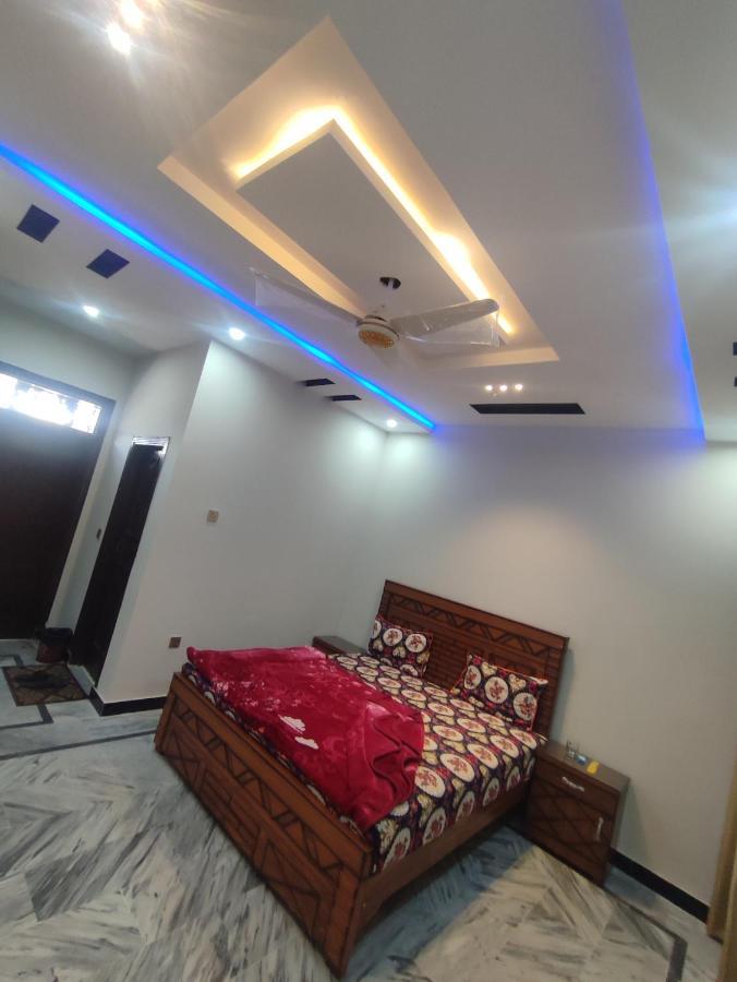 Lavish Residency Guest House Fasial Town Равалпинди Екстериор снимка