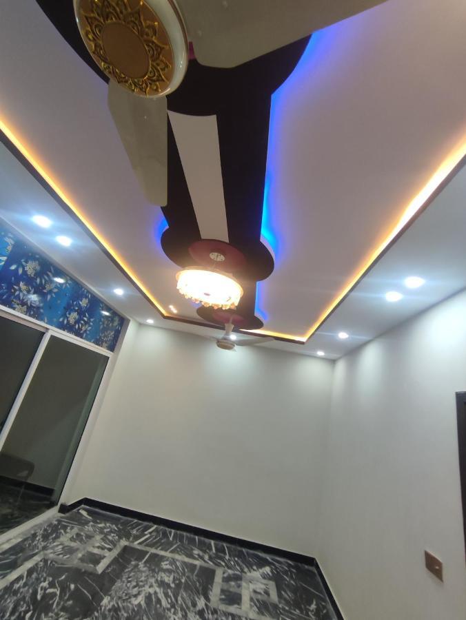 Lavish Residency Guest House Fasial Town Равалпинди Екстериор снимка