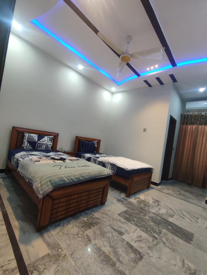 Lavish Residency Guest House Fasial Town Равалпинди Екстериор снимка