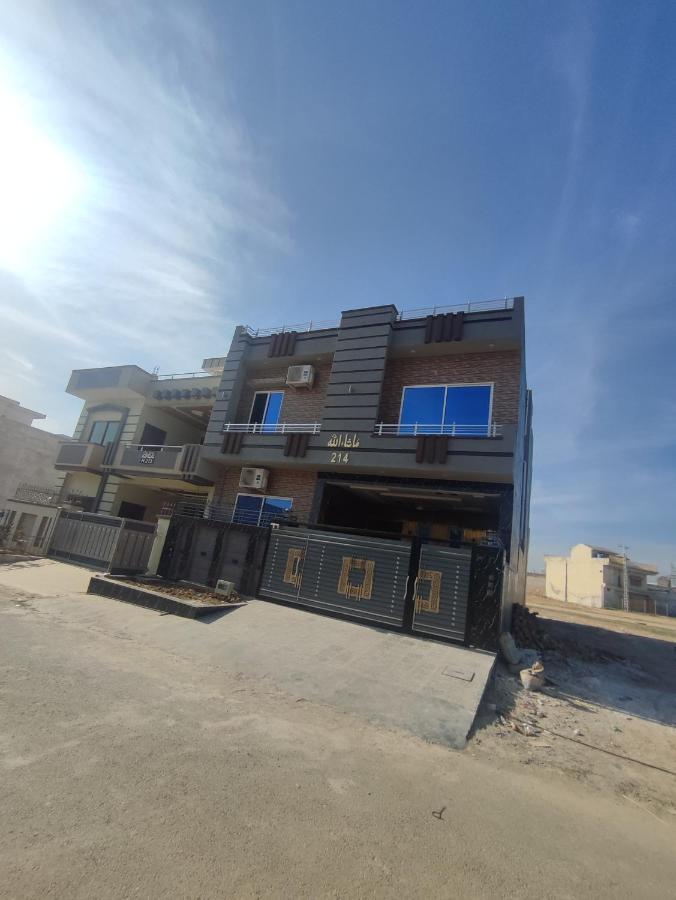 Lavish Residency Guest House Fasial Town Равалпинди Екстериор снимка
